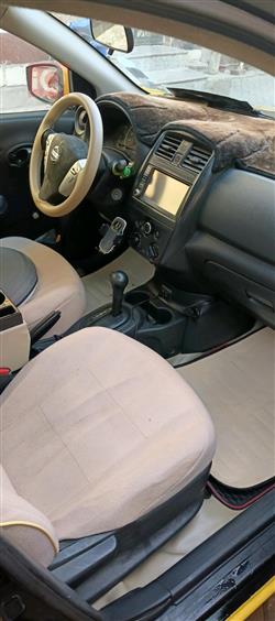 نيسان فيرسا